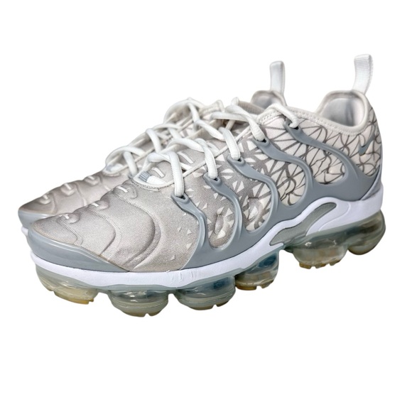 Nike Air VaporMax Plus Sneakers Silver White Patterns SZ 7.5 Men’s SZ 9 Women’s - Picture 11 of 13
